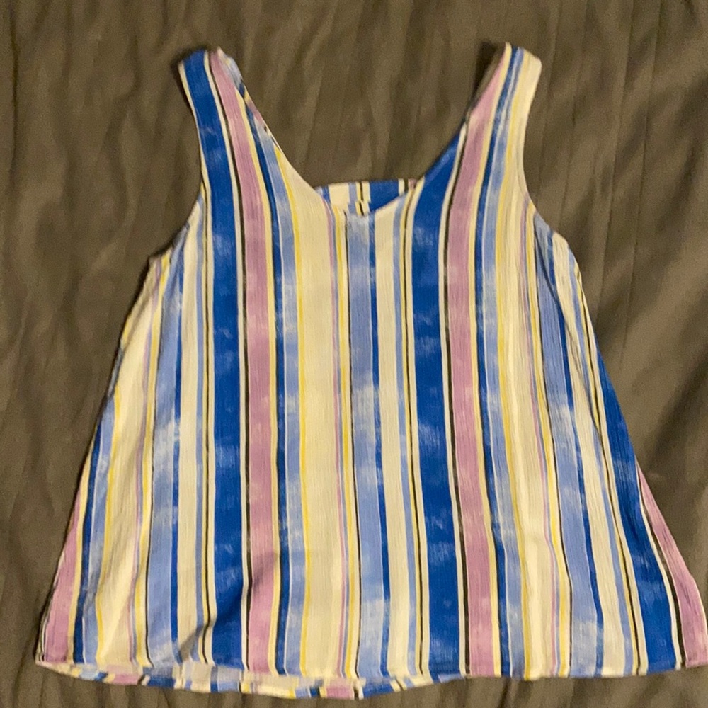 Summer tank top, beautiful colors!